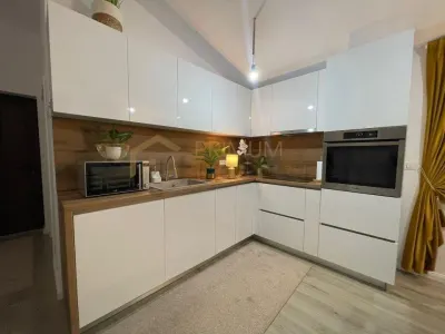 GIROC - Casa individuala - Lux - Toate utilitatile - foto 2