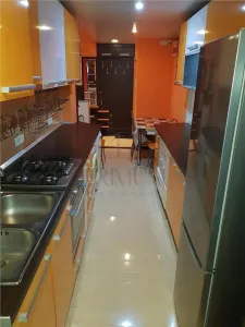 DACIA - BLOC IZOLAT - LIFT - RENOVAT - 3 cam - 2 bai - 2 balcoane - centrala proprie - clima - BOXA CF - foto 2