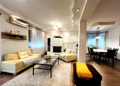 BLASCOVICI - CASA INDIVIDUALA - 6 camere - 3 bai - demisol - GARAJ - Timisoara