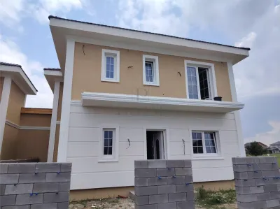 Duplex despartit prin C.T. - dormitor la parter - 3 bai - zona excelenta - Mosnita Noua