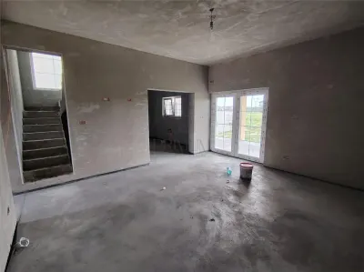 Duplex despartit prin C.T. - dormitor la parter - 3 bai - zona excelenta - foto 4