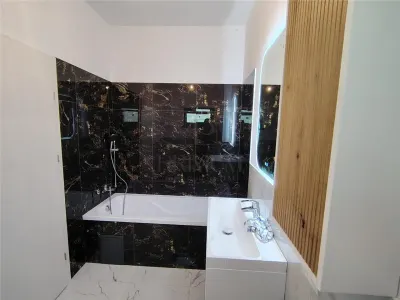Duplex pe plan - teren generos - zona aproape de toate magazinele - foto 10