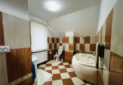 BOGDANESTILOR - CASA INDIVIDUALA - 6 CAMERE - 3 BAI - TERASA - DEMISOL - GARAJ - foto 5