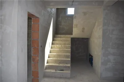 Casa individuala - zona foarte buna- proiect deosebit - posibilitate alegere finisaje  - aspect modern - camere - garaj foarte mari - garaj - foto 10