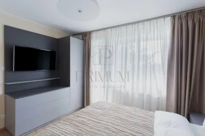 CENTRAL - ETAJ 5 - BLOC IZOLAT - LIFT - 3 CAMERE - clima - RENOVAT - BOXA CF - foto 8
