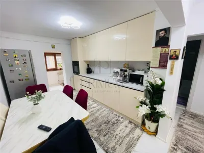 LIPOVEI - PARTER INALT - 3 camere - 2 bai - balcon - centrala proprie - clima - BOXA - Timisoara