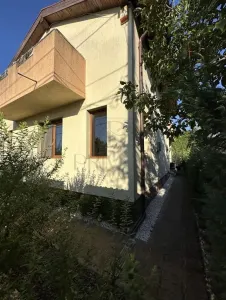 BUZIASULUI - CASA INDIVIDUALA - GARAJ - 3 CAMERE - 2 BAI - 2 TERASE - CENTRALA - CLIMA - foto 10