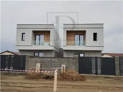 Duplex modern - despartit prin camera tehnica - zona f buna - Mosnita Noua