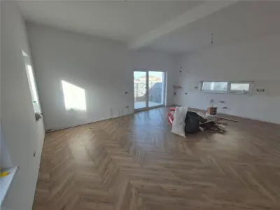 Duplex modern - zona foarte buna - interior spatios - departit prin camera tehnica - finisaje superbe - foto 13
