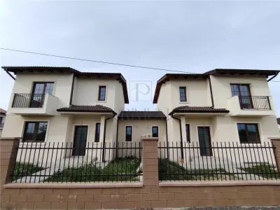 Duplex despartit prin camera tehnica - toate utilitatile- zona excelenta - Mosnita Noua