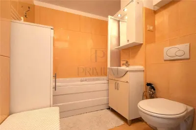 LIPOVEI - ETAJ 2 - DECOMNADAT - 3 CAMERE - 2 BALCOANE - CENTRALA PROPRIE - foto 7