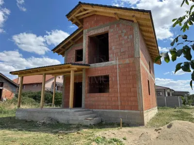 Casa la rosu - zona buna - foto 3