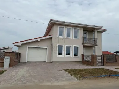 CASA INDIVIDUALA CU GARAJ - 180 MP UTILI - FINISAJE LA CERERE - Mosnita Noua