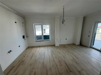 GIROC - 4 CAM - 2 BAI - LOC PARCARE - INCALZIRE IN PARDOSEALA - BLOC NOU - Giroc