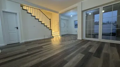 Duplex superb despartit prin camera tehnica - 5 camere - zona excelenta - toate utilitatile - asfalt - foto 2