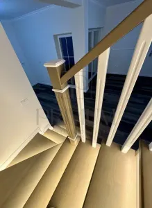 Duplex superb despartit prin camera tehnica - 5 camere - zona excelenta - toate utilitatile - asfalt - foto 3