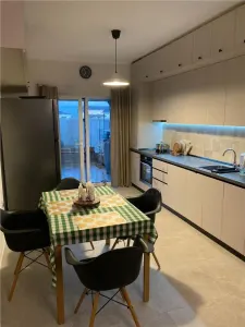 Duplex  partial mobilat - zona excelenta - 3 dormitoare - foto 1