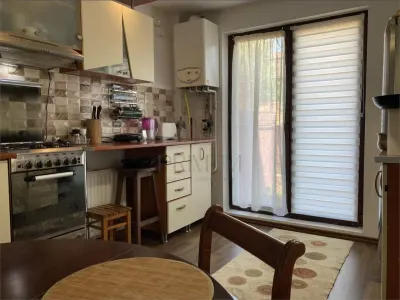 MODERN - DUPLEX SPATIOS - 6 CAM - 3 BAI - 2011 - PARTIAL MOBILAT - foto 4