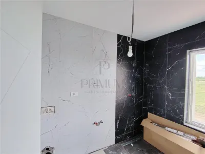 Duplex despartit prin C.T.- teren generos - living mare - foto 9