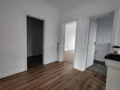 Duplex superb - zona foarte buna - toate utilitatile - finisaje premium - foto 4