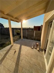 Duplex modern - bucatarie separata - zona in plina dezvoltare - foto 14