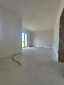 Duplex spatios - zona foarte buna - 5 camere - teren mare - foto 4