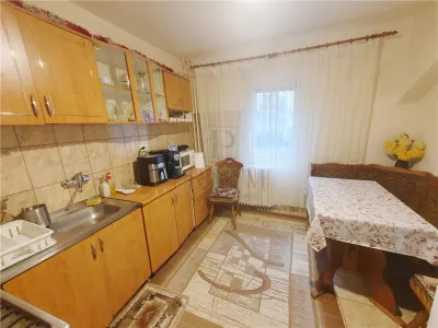 GIROCULUI - 3 CAM - DECOMANDAT  - 2BAI - SPATIOS - BLOC ANVELOPAT - ZONA LINISTITA - foto 8