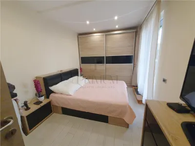 DUMBRAVITA -PENTHOUSE -3CAM -2 TERASE -2 BAI -2 LOCURI PARCARE - foto 8