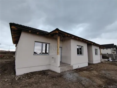 Duplex separat  -  Mosnita Noua- Teren 380mp - in apropiere de Kaufland - foto 6