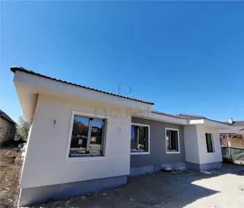 Duplex la asfalt - Comision 0% - 3 bai - Albina