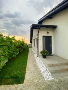 Serena 1 - Duplex mobilat utilat - Mosnita Noua