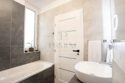 S.BARNUTIU | PENTHOUSE | 3 CAM | 2 BAI | TERASA 56MP| 2xPARCARE SUBTERANA | 2 BOXE | LIFT | INCALZIRE PARDOSEALA - foto 6