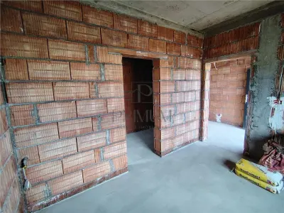 CASA INDIVIDUALA - ZONA BUNA - COMPARTIMENTARE EXCELENTA - foto 4