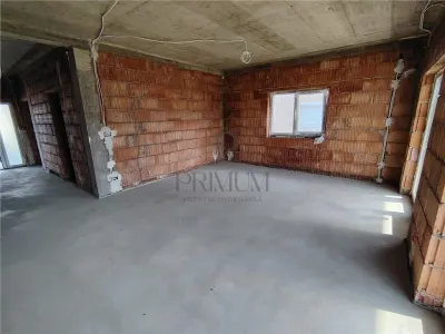 CASA INDIVIDUALA - ZONA BUNA - COMPARTIMENTARE EXCELENTA - foto 9