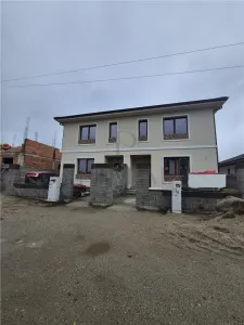 Duplex 3 dormitoare - zona excelenta - toate utilitatile - termen rapid de finalizare - Ghiroda