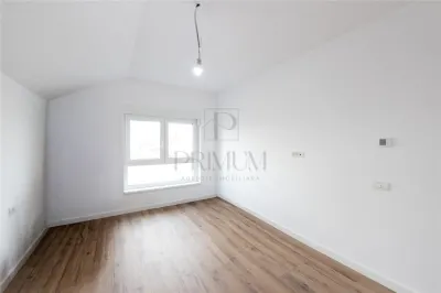 Duplex separat prin casa scarii - finisaje premium - compartimentare excelenta - foto 7
