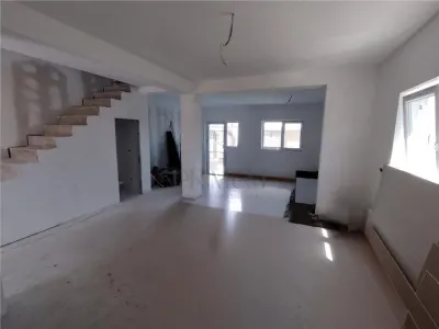 Duplex spatios - personalizare interioara - zona populata - foto 2