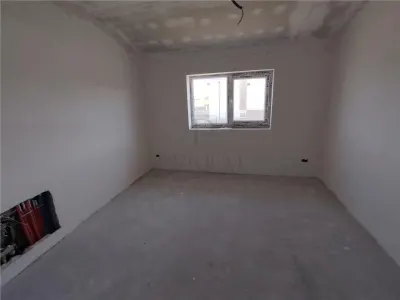 Duplex spatios - personalizare interioara - zona populata - foto 3