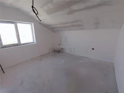 Duplex spatios - personalizare interioara - zona populata - foto 4