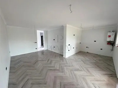 Duplex la asfalt - dormitor matrimonial - Mosnita Noua
