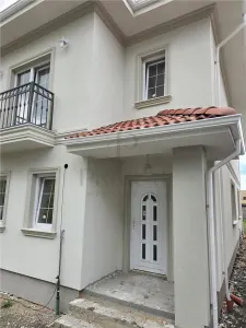 Duplex deosebit - zona excelenta - toate utilitatile - finisaje TOP - foto 6