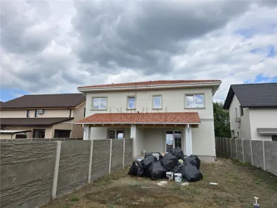 Duplex deosebit - zona excelenta - toate utilitatile - finisaje TOP - foto 7