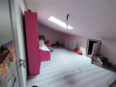 NOU PE PIATA - DUPLEX MOBILAT SI UTILAT - CANALIZARE SI ASFALT IN LUCRU - foto 9