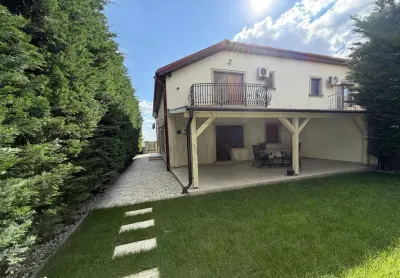 DUMBRAVITA - DUPLEX RENOVAT - IKEA - 4 CAMERE - 3 BAI - GARAJ - TERASA - PANOURI SOLARE - Dumbravita