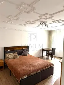 LIPOVEI - PARTER - BLOC IZOLAT - 3 CAMERE - 2 BAI - BALCON - CENTRALA PROPRIE - DECOMANDAT - Timisoara