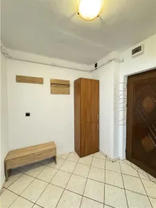 CETATII - 2 CAMERE - LIFT - CENTRALA PROPRIE - SPATIOS - IDEAL INVESTITIE - foto 4