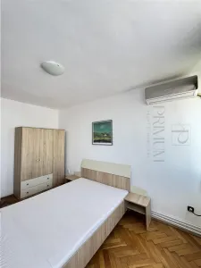 CETATII - 2 CAMERE - LIFT - CENTRALA PROPRIE - SPATIOS - IDEAL INVESTITIE - foto 9