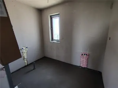 Duplex despartit prin C.T.- dormitor la parter - canalizare - foto 12