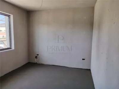 Duplex despartit prin C.T.- dormitor la parter - canalizare - foto 7