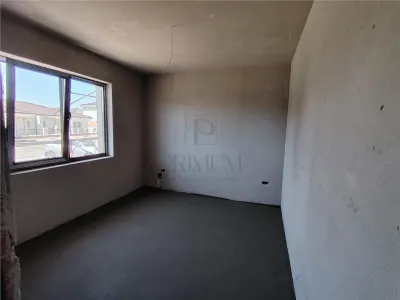 Duplex despartit prin C.T.- dormitor la parter - canalizare - foto 8